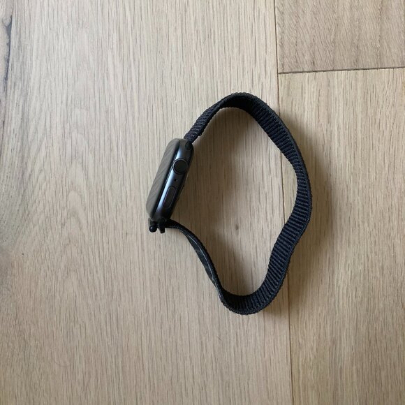 Apple Nike Watch Series 6, 44mm - Picture 2 of 4